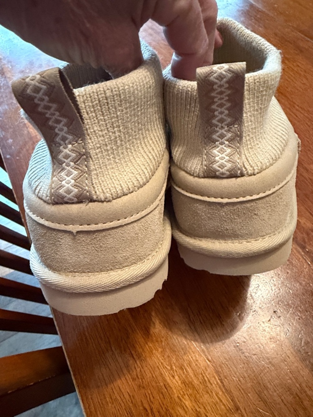 UGG Tan Knit-Cuff Slip-On Shearling Mules Girls Sz 6 Ladies Sz 7.5.    Box39 - Picture 5 of 6
